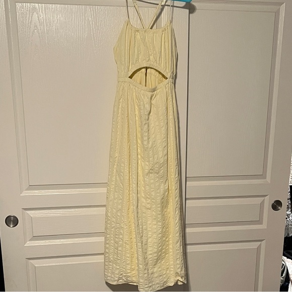 American Eagle Outfitters Dresses & Skirts - American Eagle Outfitters Light Yellow Backless Dress